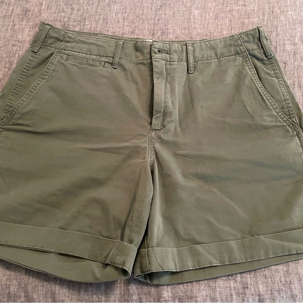 Gap shorts